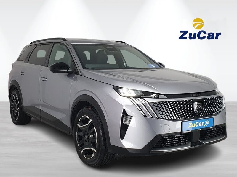 More views of Peugeot 5008
