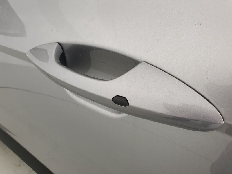 More views of Hyundai KONA