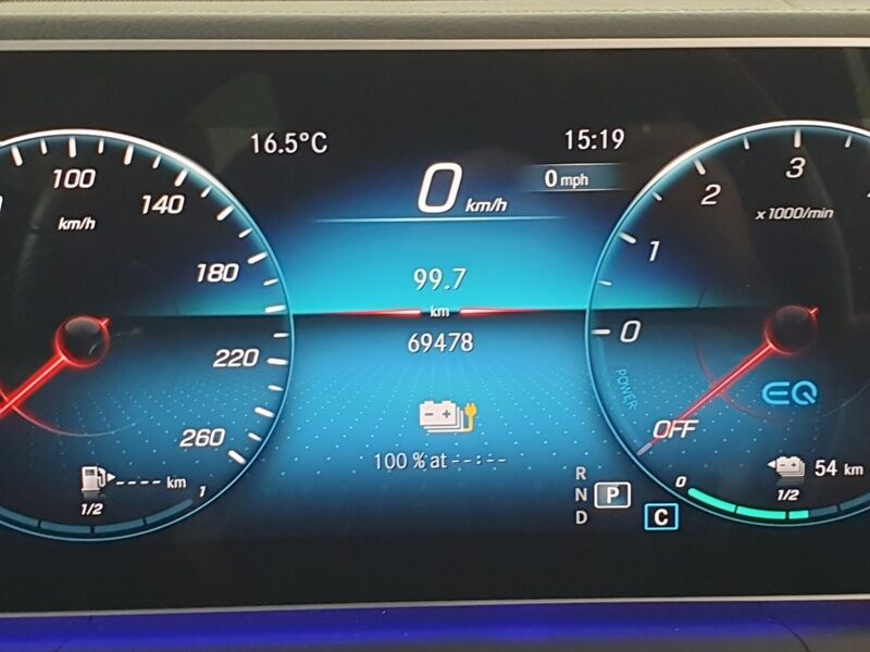 More views of Mercedes-Benz GLE
