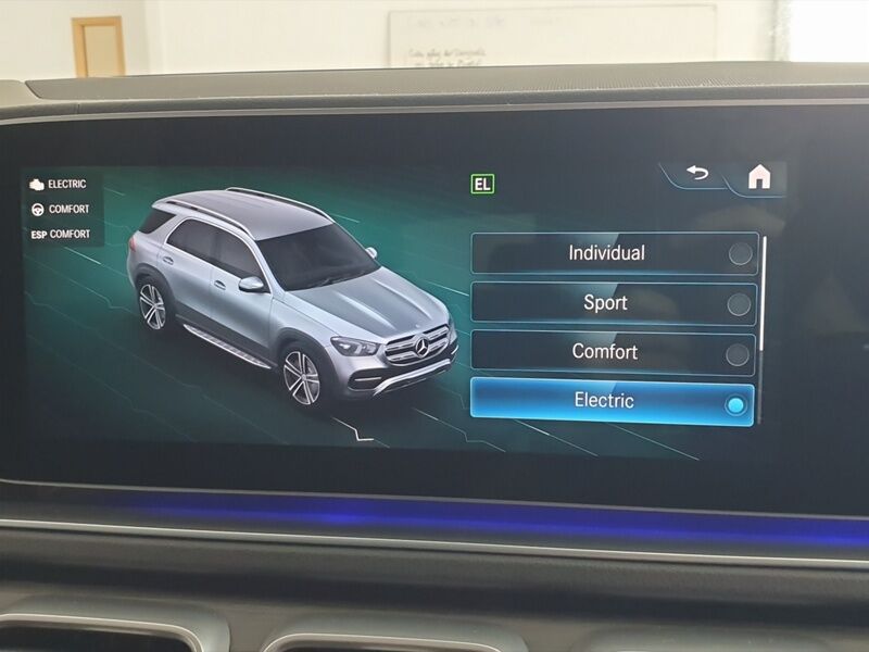 More views of Mercedes-Benz GLE