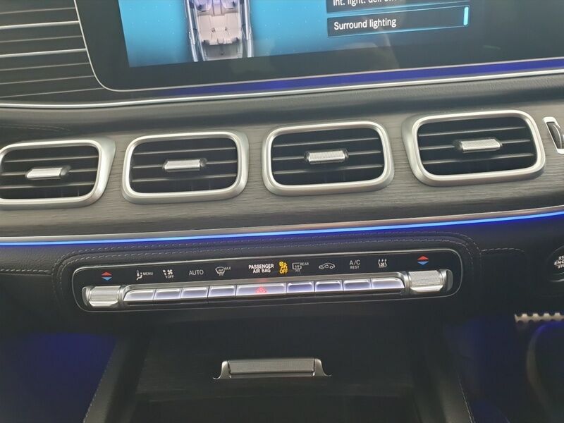 More views of Mercedes-Benz GLE