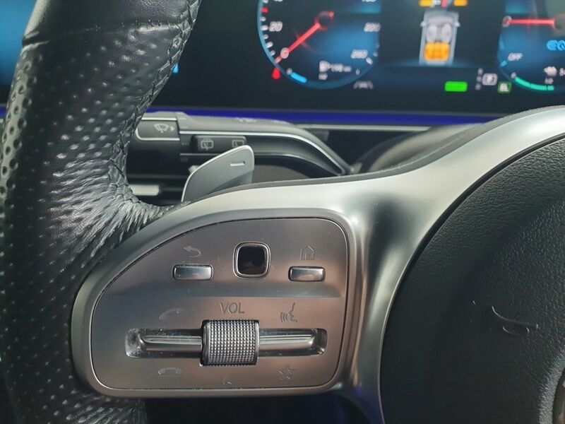 More views of Mercedes-Benz GLE