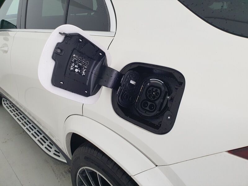 More views of Mercedes-Benz GLE