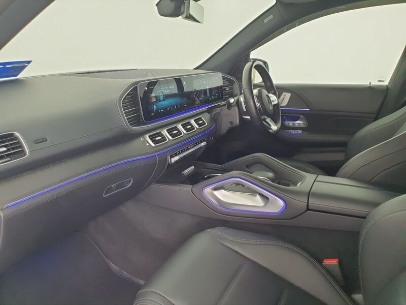 More views of Mercedes-Benz GLE