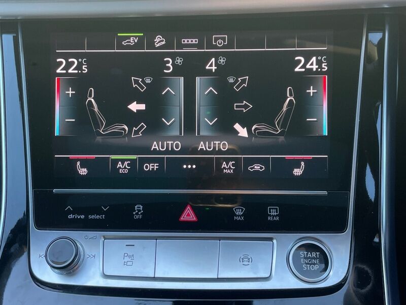 More views of Audi Q8