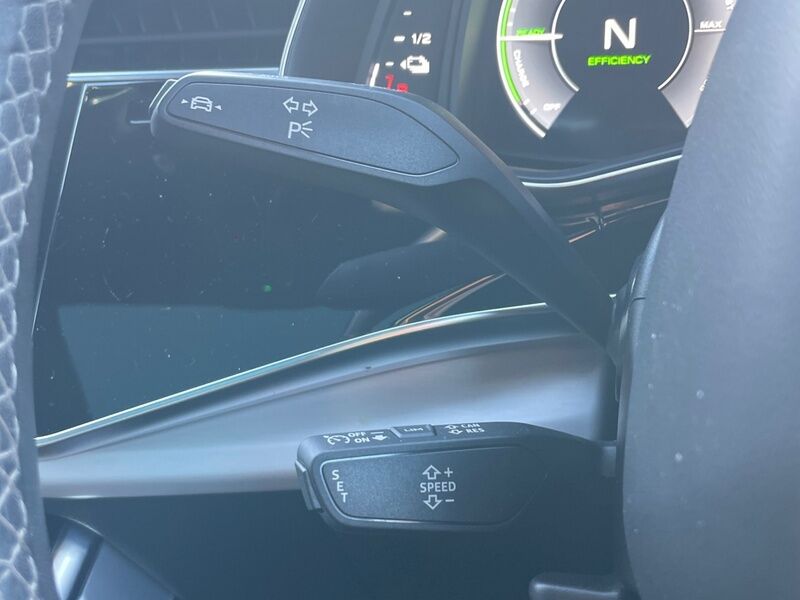 More views of Audi Q8
