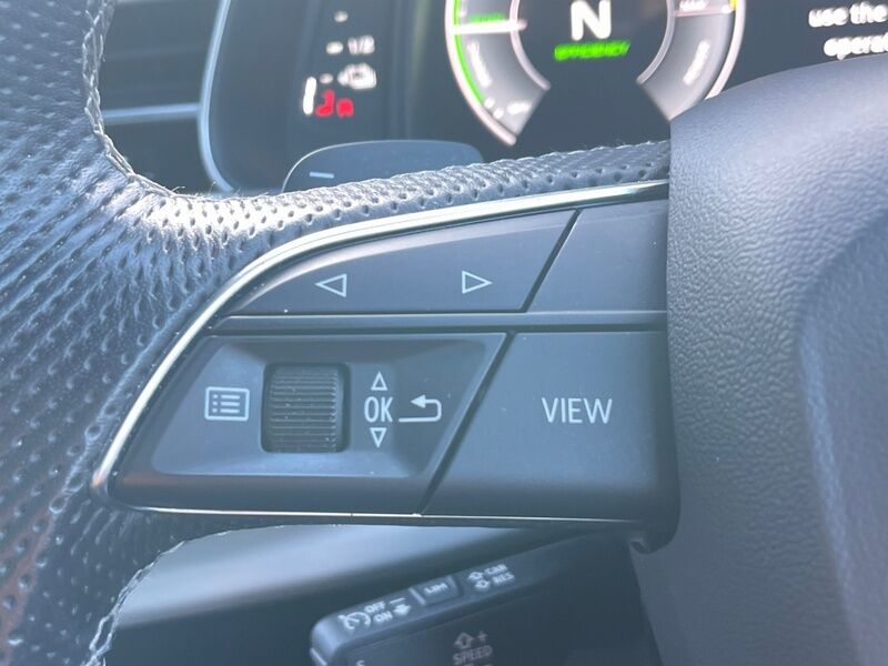 More views of Audi Q8