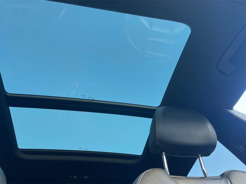 More views of Audi Q8