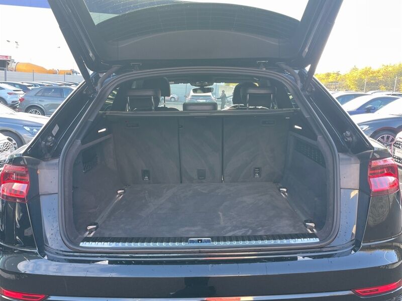 More views of Audi Q8