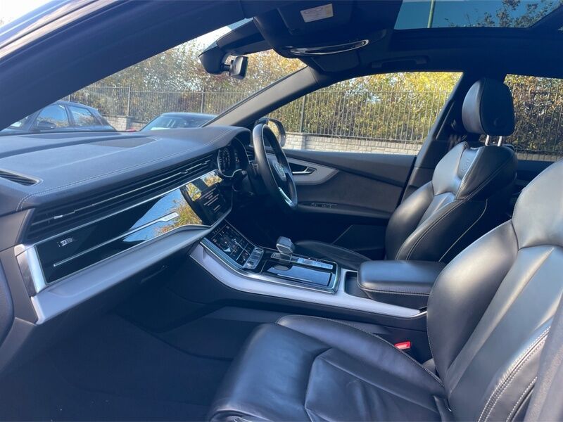 More views of Audi Q8