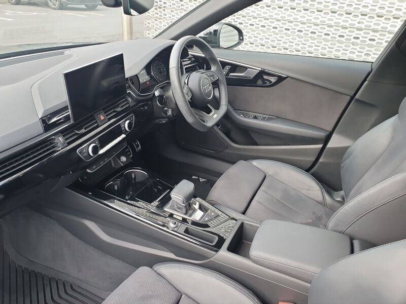 More views of Audi A4