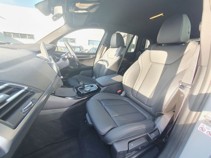 More views of BMW X3